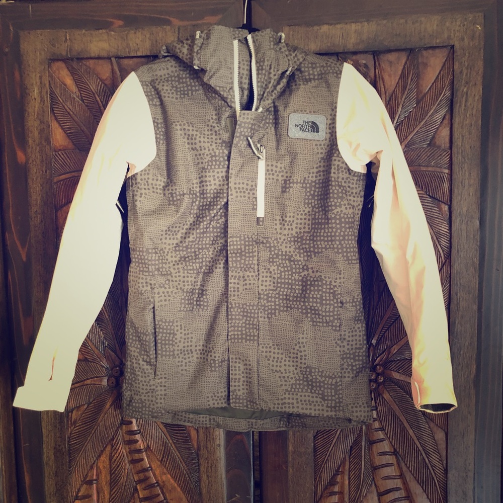 Super cute Northface snowboard jacket